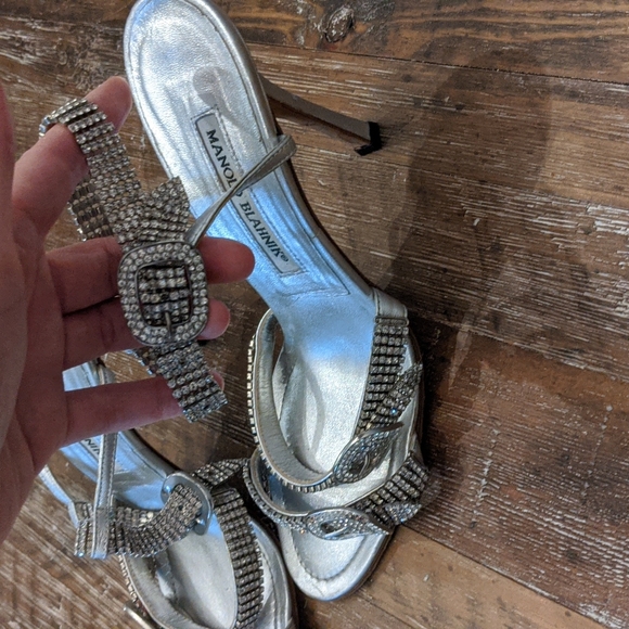 Manolo Blahnik Janet silver crystal embellished sandal - Picture 2 of 6